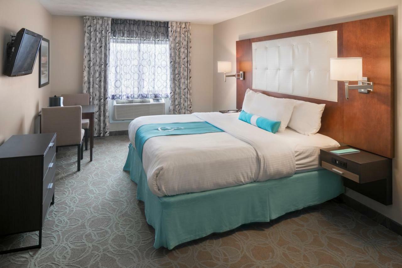 Aqua Blue Hotel 내러갠섯 외부 사진